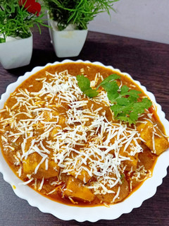 पनीर मखनी (paneer makhani recipe in Hindi) रेसिपी मुख्य फोटो