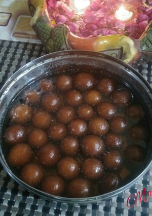 A picture of Milk Powder Gulab Jamun.