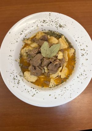 A picture of Kolokas With Meat.