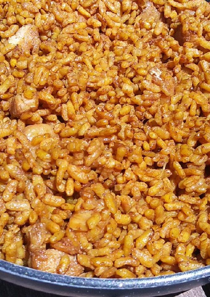 Una foto de Paella a banda con tropezones