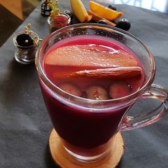 A picture of Stovetop Mulled Wine (non-alcoholic).