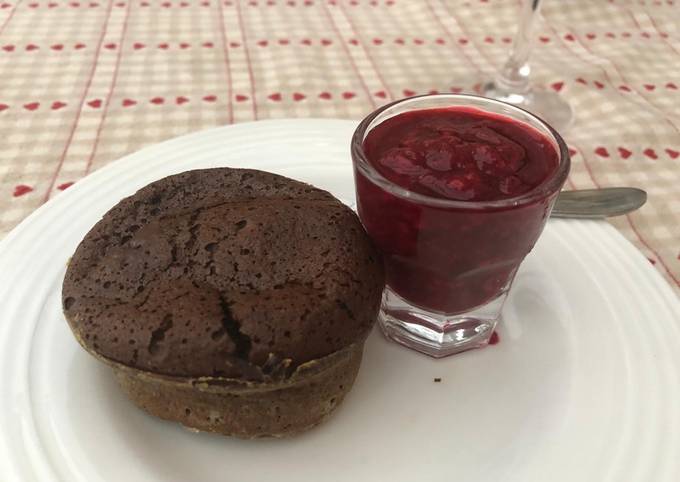 Chocolate fondants (lava cake) with raspberry coulis