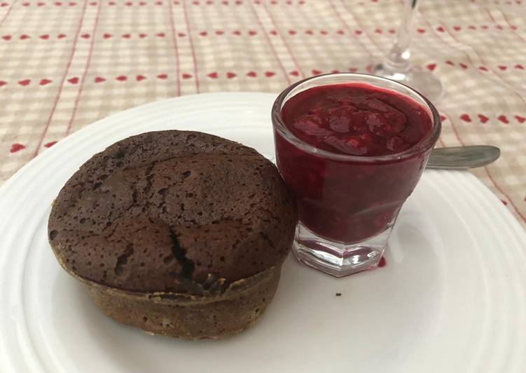 Chocolate fondants (lava cake) with raspberry coulis