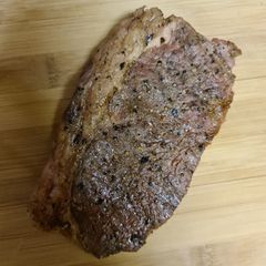 A picture of Sous vide sirloin steak.