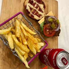 A picture of Fillet steak for Burgers.
