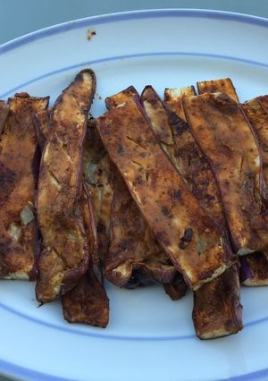 Une photo de Aubergines chinoises au pesto rouge (à la plancha)