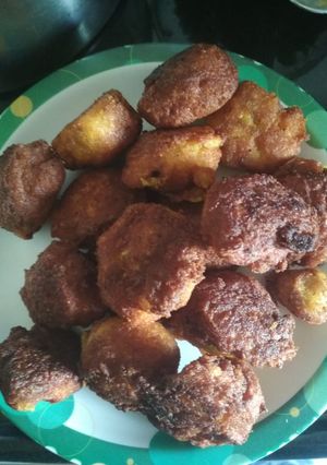 A picture of Moong daal fritters.