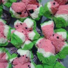 Bolu kukus Semangka রেসিপির প্রধান ছবি