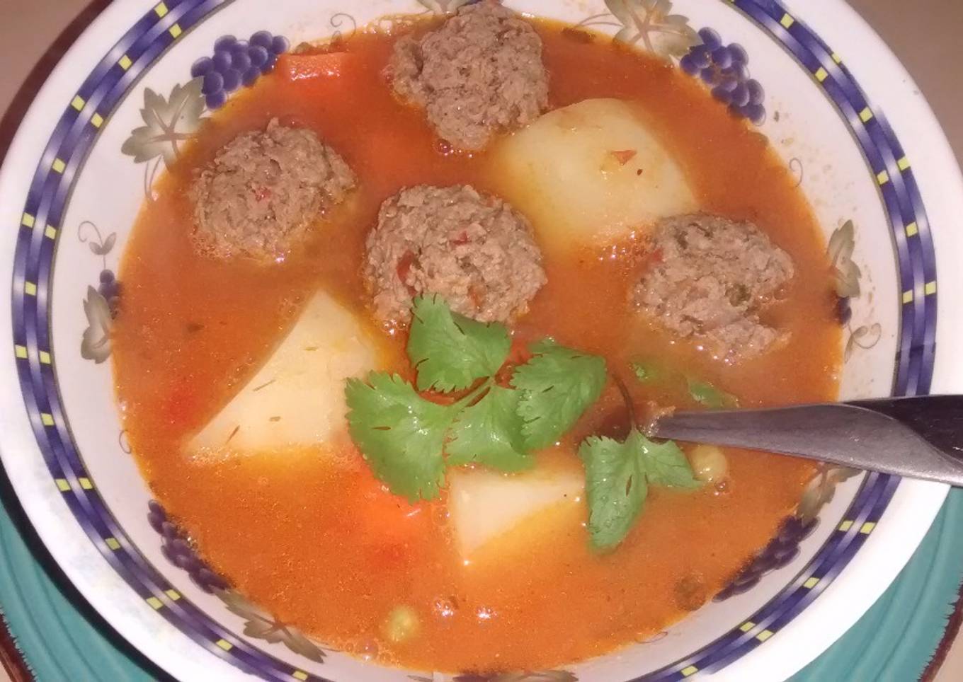 Albóndigas en caldo