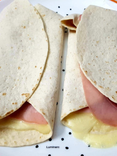 Una foto de Wraps de queso y jamón york