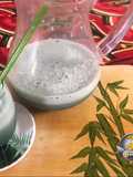 Batido de espirulina y frutos verdes
