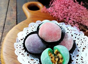 Foto resep Rainbow Mochi Peanuts Filling