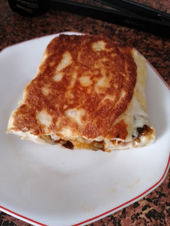 Una foto de Pan Naan relleno