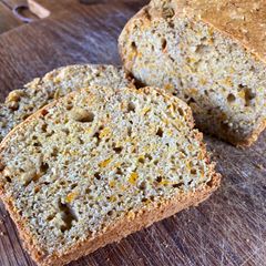 A picture of Cinnamon pumpkin bread.