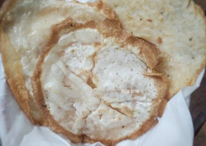 Cara membuat 80. Kerupuk Susu Cara membuat 80. Kerupuk Susu