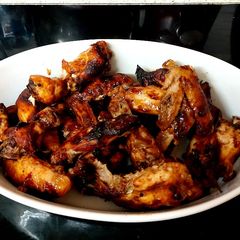 A picture of My Peri peri & BBQ Sauce Chicken wings 🥰.