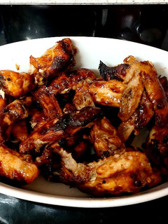 A picture of My Peri peri & BBQ Sauce Chicken wings 🥰.