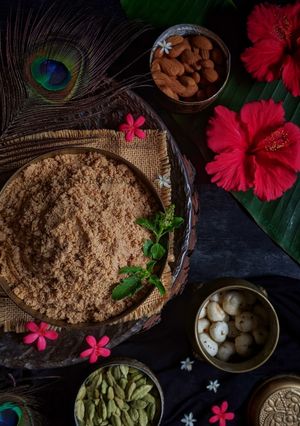 A picture of Aata Panjiri.