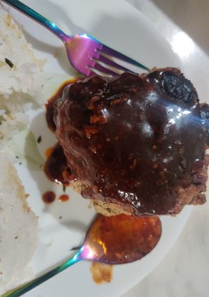 A picture of Hamburger Steak (ハンバーグステーキ).