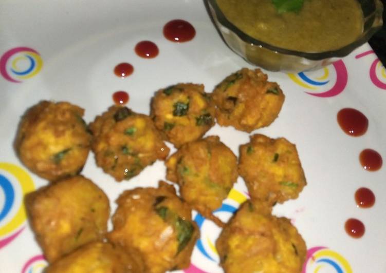 Moong dal fritters