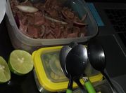 Una foto de salsa agridulce para pescado