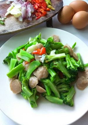 Foto resep Ca brokoli bakso
