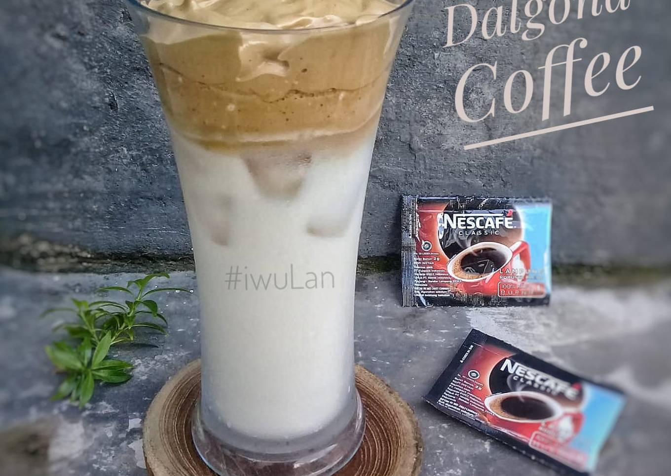 Dalgona Coffee