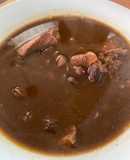 Frijoles Negros con Puerco