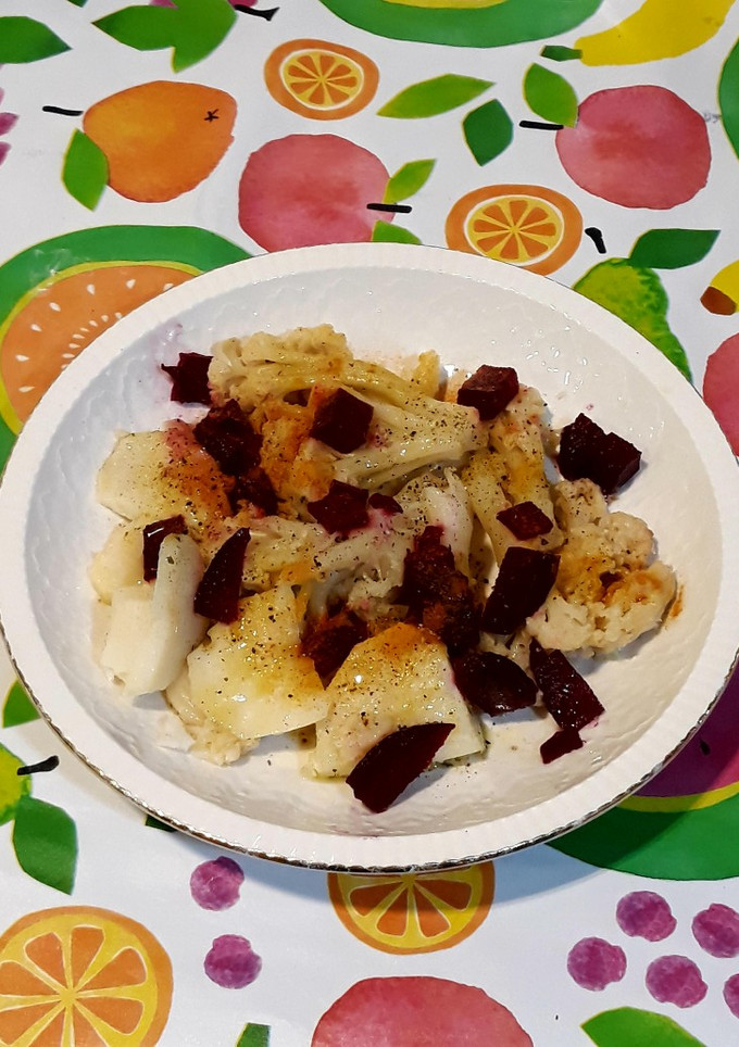 Una foto de Coliflor con patata y remolacha al vapor - Para diabéticos