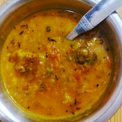 A picture of Bottlegourd kofta Curry.