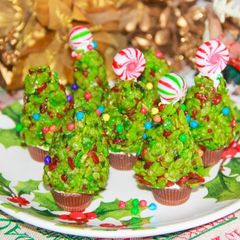 A picture of Rice Krispies Christmas Trees.