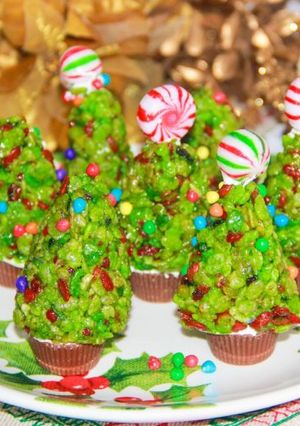 A picture of Rice Krispies Christmas Trees.