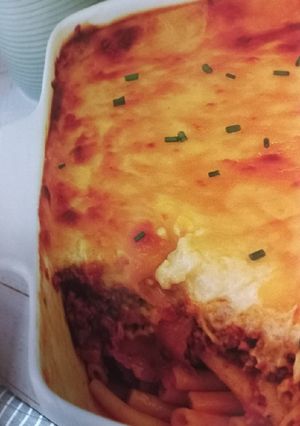 A picture of Mincemeat and Pasta Bake with Cheese Sauce.