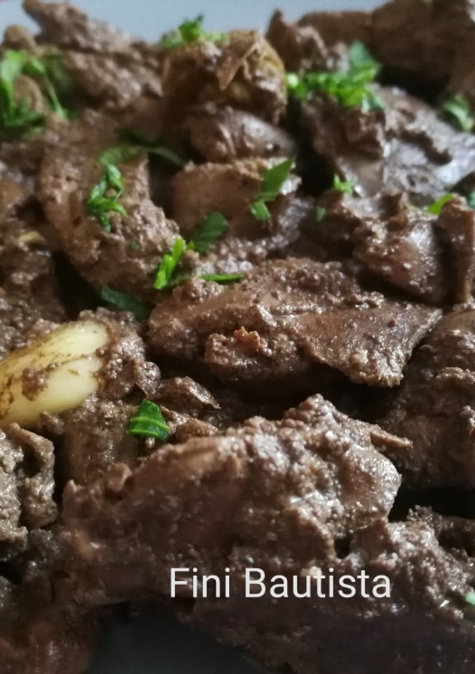 Una foto de Higaditos de pollo al ajillo