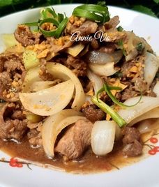 thịt bò xào hành tây