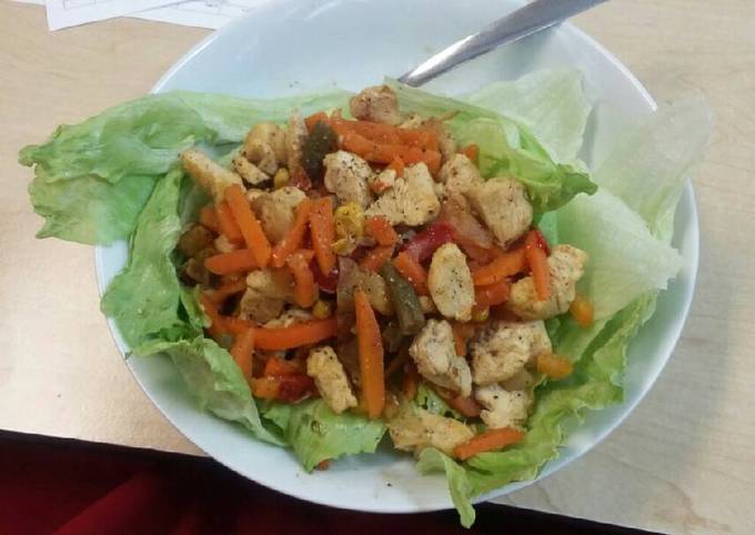 Lettuce,chicken & stir fry wrap