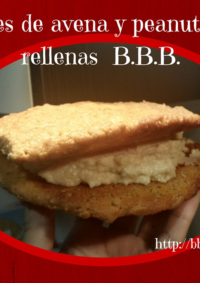 Una foto de Cookies de avena y peanut butter rellenas