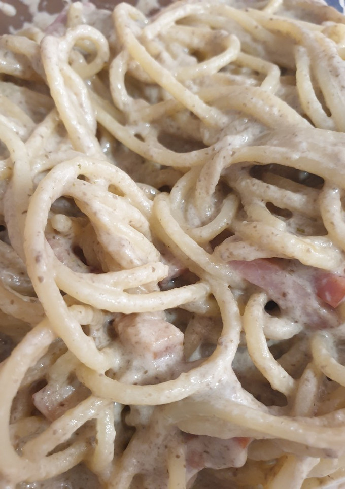 Una foto de Espaguetis con salsa de champiñones