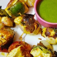 A picture of Homemade Tawa paneer tikka.