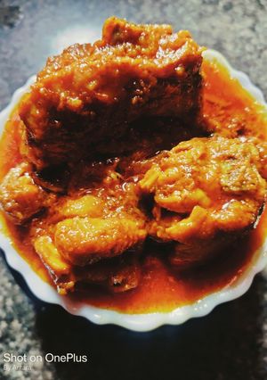 চিকেন কষা(Chicken kosha recipe in bengali) রেসিপির প্রধান ছবি