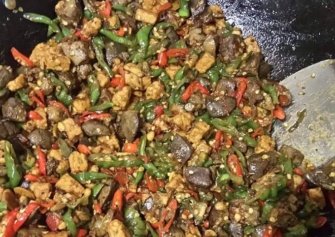 Standar Resep  membuat Oseng hati ayam cabe ijo  nagih banget