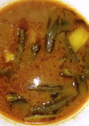 A picture of Sindhi cuisine curry.