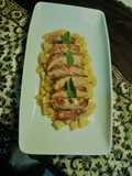Magret de pato con estofado de mango y salsa de naranja