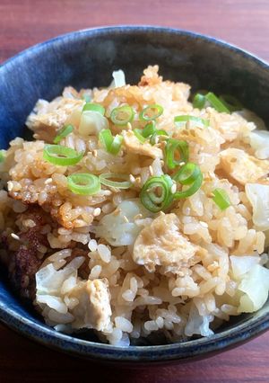 A picture of Abura-age (Fried Thin Tofu) & Cabbage Takikomigohan.