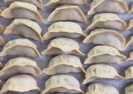 Beef and Celery Dumplings （牛肉芹菜饺子）