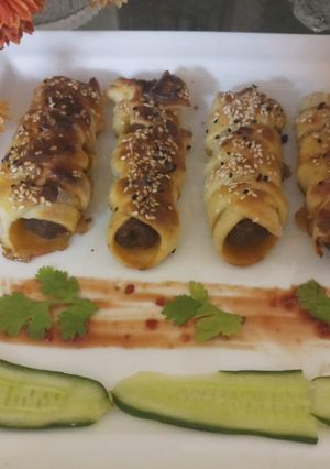 A picture of Seekh kabab fish bread.