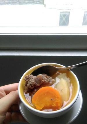 Hình của món Xương hầm rau củ.