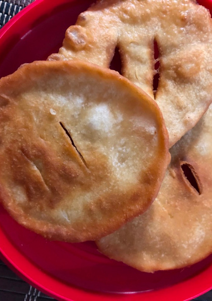 Una foto de Tortillas de Harina  Fritas (Yaniqueques)