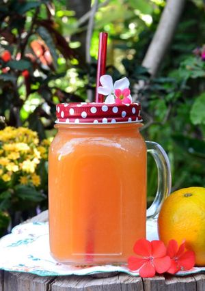 Una foto de Smoothie de zanahoria, naranja y jengibre🥕