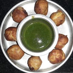 A picture of Potato bread fritters.